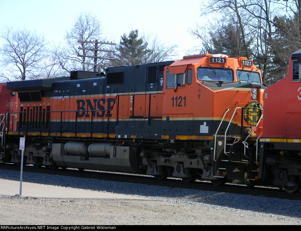 BNSF 1121 